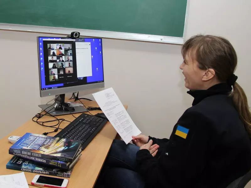 line-images-3766.jpg